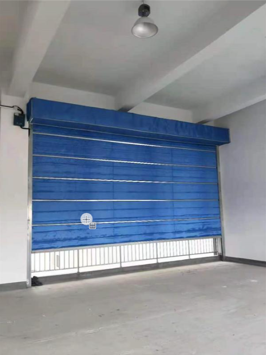 无机布防火卷帘门